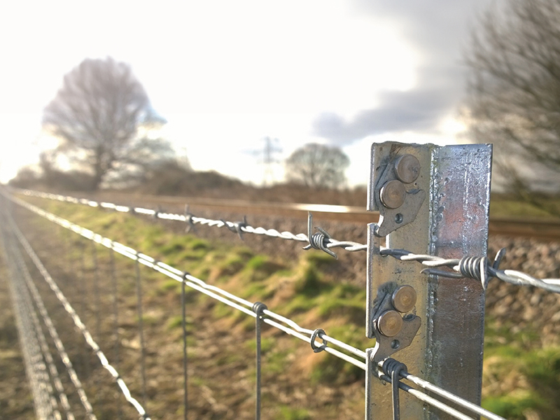 Lineside Fencing 