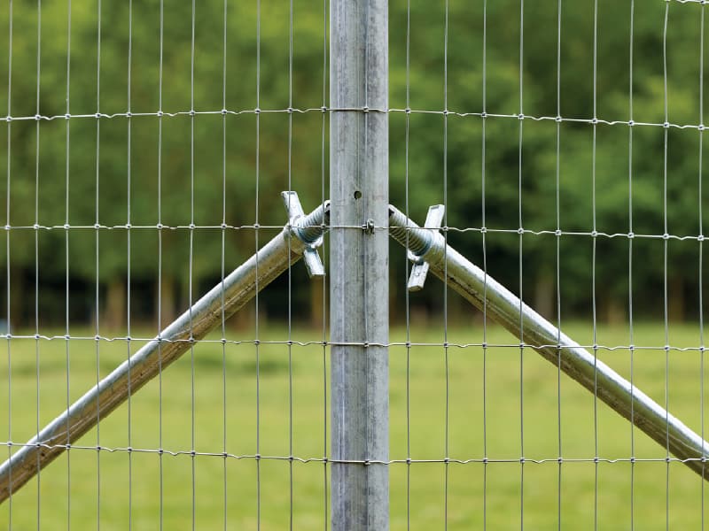 Posts & strainers